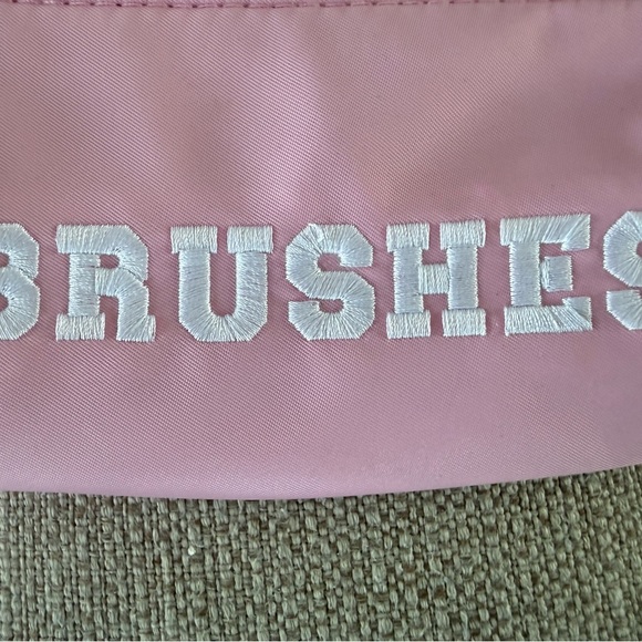 Stoney Clover Lane x Target Pink Cosmetic Brush Set - NEW. - Picture 4 of 7